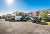 For rent, 2 beds 1 bath ground floor unit with carport, Available Now. 3/67a Princes Street, Otahuhu, Auckland