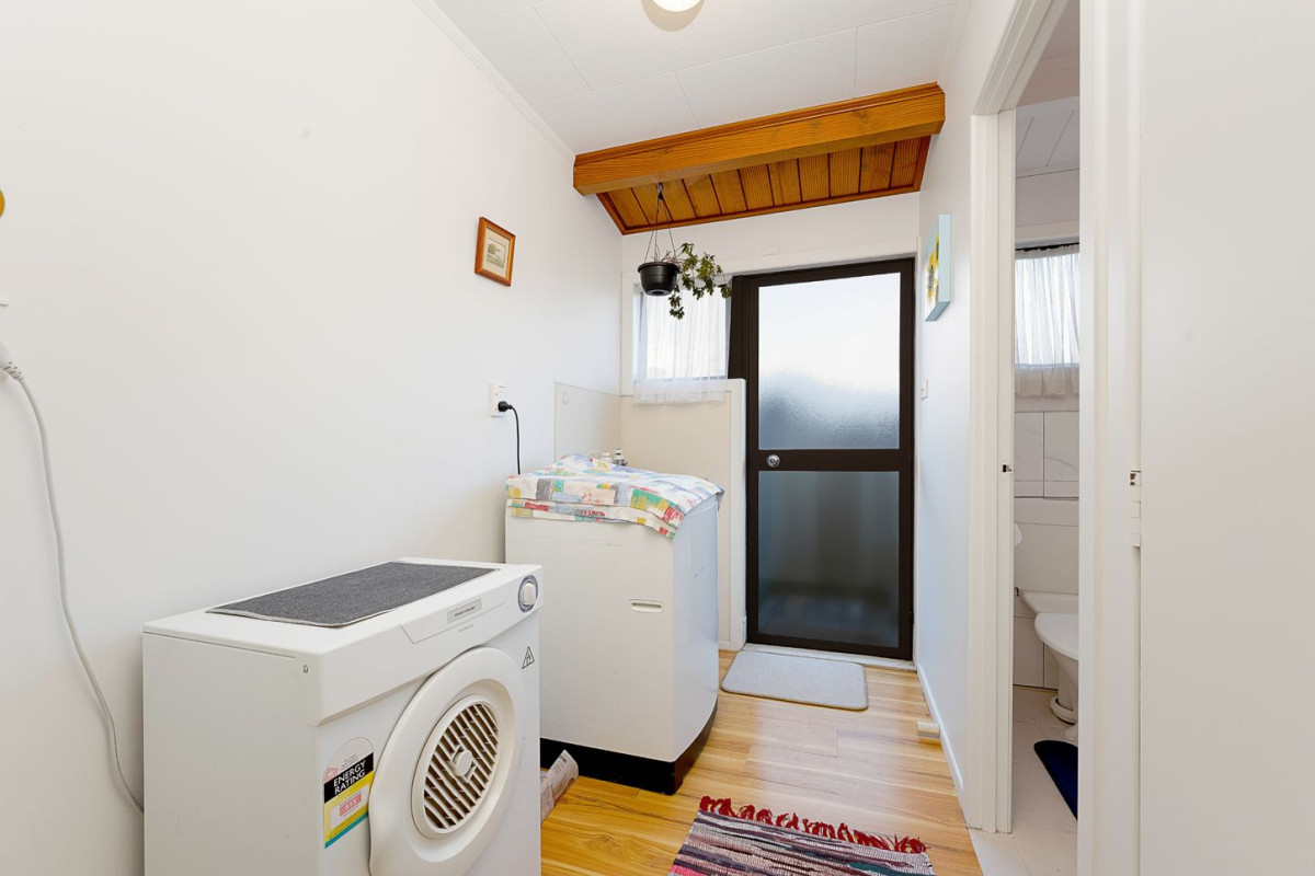 Owners Have Bought After 22 Happy Years, 3 beds 1 bath house with car parks, 19A Pine Avenue, Henderson, Auckland