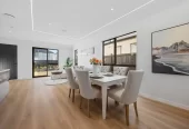 2 kitchens, 6 beds (4 ensuites) 5.5 baths house with double garage and 2 beds granny, 39 Park Green Avenue, Karaka, Auckland