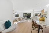 Standalone Brick and tile 2 beds 1 bath home with garage, 3/43 Alverston Street Waterview, Auckland
