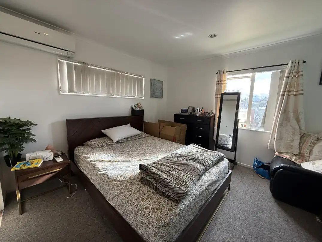 For rent, Pet-Friendly,  1 x pet allowed (subject to owner approval), 3 beds 1 bath house with garage, Available from 10th August, 11 Charta Place, Sunnyvale, Auckland