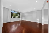 Grand Family Living on 806m² in Dannemora, 280m2 6 beds 3 baths house with double garage, Botany Downs Secondary College zone, 15 Kilkenny Drive East Tamaki Heights, Auckland