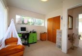 For rent, No smokers, MACLEANS ZONE & Swimming Pool Includes, 4 beds 2 baths house with standalone double garage, available 14th September, 28 Haseler Crescent, Mellons Bay, Auckland
