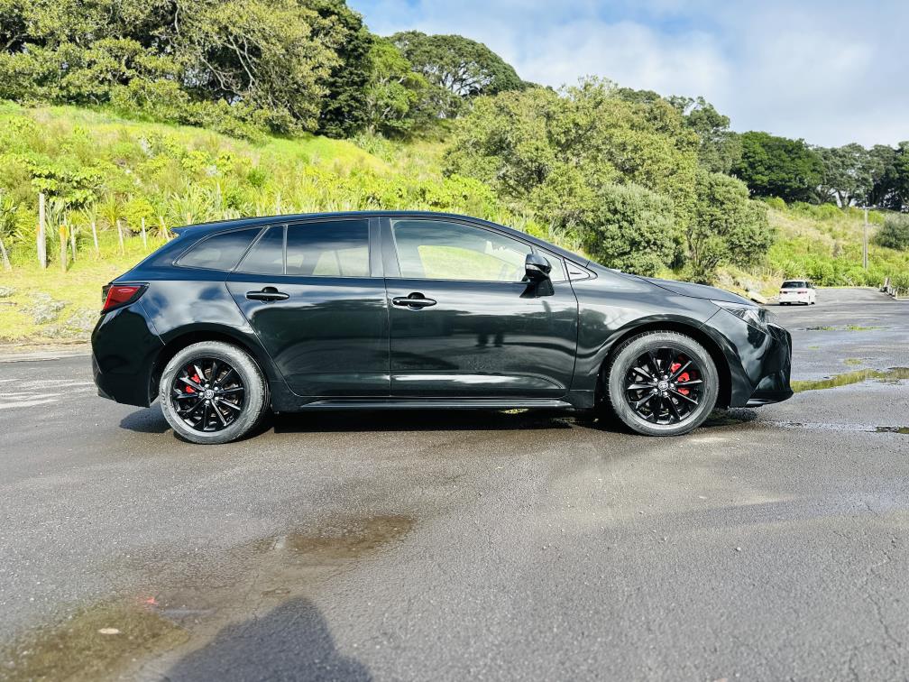 2021 Toyota Corolla HYBRID !! TOP SPEC !! Station Wagon Tiptronic, 5 seats, Black, New Import, Hybrid, 1,800 cc, 27,012 km