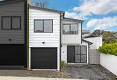 3 beds 2.5 baths home with garage, zoned for Howick Primary School, Howick Intermediate School, and Pakuranga College, 19A & D Vida Place Howick, Auckland