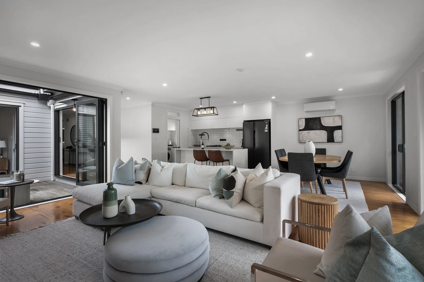 Double Grammar school zone (AGS/MAGS), 4 beds (1 ensuite) 2.5 baths house, character, comfort and convenience. 3 Leamington Road Mount Eden, Auckland
