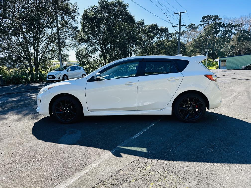 2013 Mazda Axela 20S SPORTS !! STUNNING ALLOYS !! Hatchback Tiptronic, 5 seats, New Import, Petrol, 2,000 cc, 119,216 km