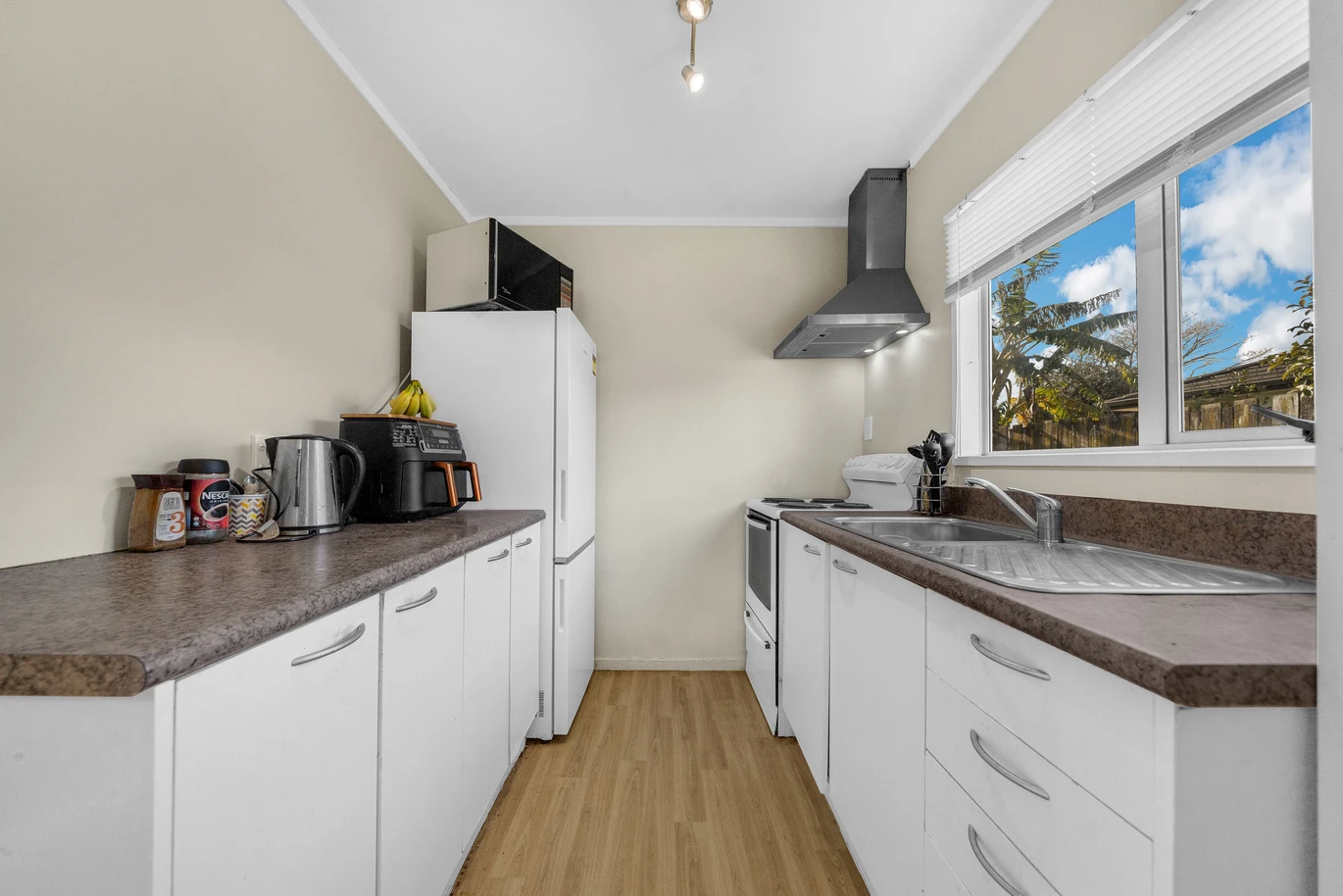 Standalone 4 beds 1 bath house with double carport, Positioned close to Bruce Pulman Park and Southgate Shopping Centre, 2/161 Old Wairoa Road Papakura, Auckland
