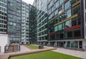 The overseas owner is motivated to achieve a sale, Auckland Girls Grammar school zone, 44m2 Freehold 2 beds 1 bath apartment, 222/135 Hobson Street, Auckland Central, Auckland