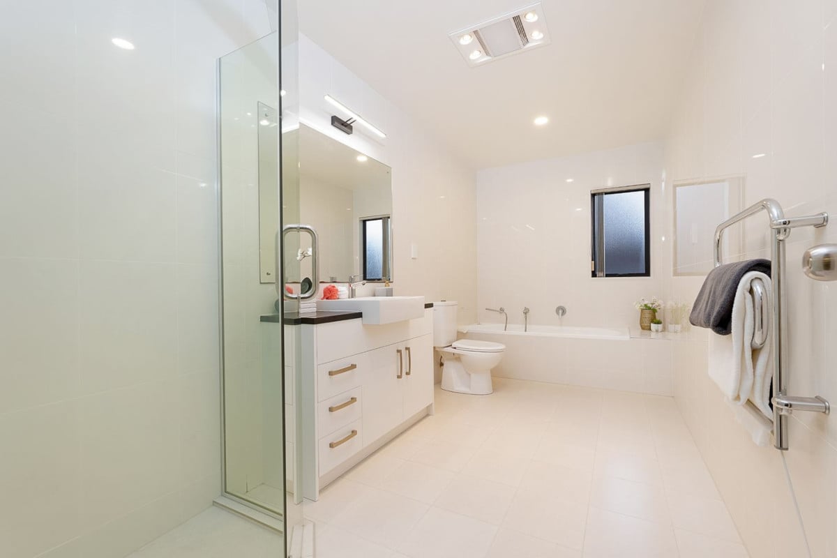 607m2 section, with uninterrupted views of the Waitakere Ranges, 256m2 4 beds 2.5 baths house with double garage, 14 Waltham Street, Henderson, Auckland