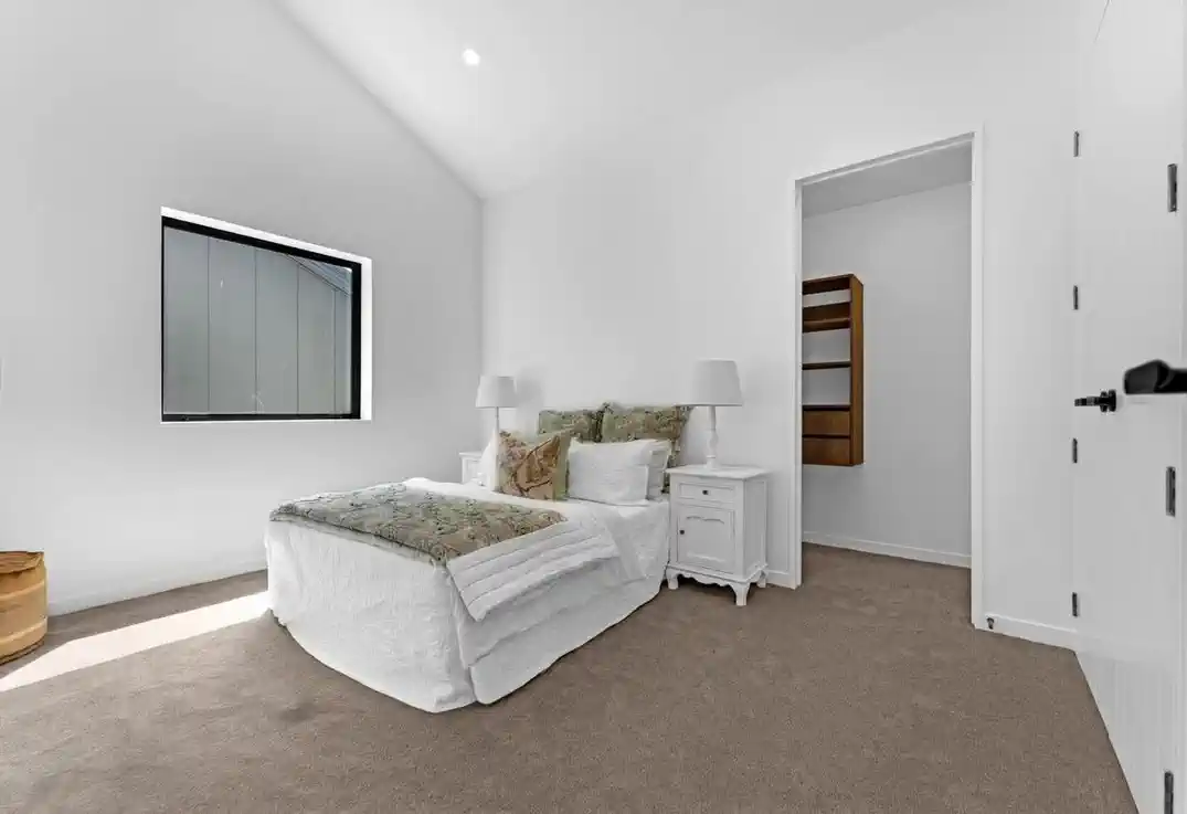 For rent, 4 beds 2 baths house with single garage, Available from 22nd July, 9 Murray Grey Lane, Karaka, Auckland