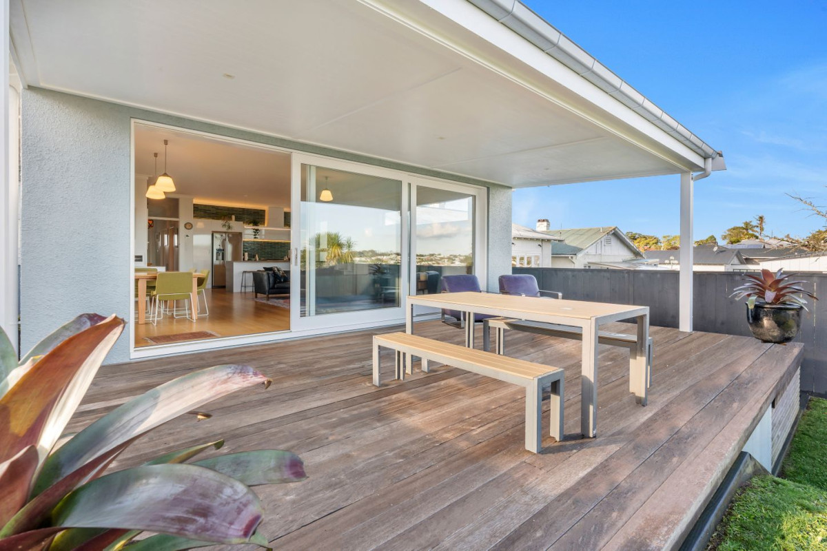 Owners Downsizing – Retirement Beckons, 522m2 section, Renovated 3 beds 2 baths house, 36 Old Mill Road, Grey Lynn, Auckland