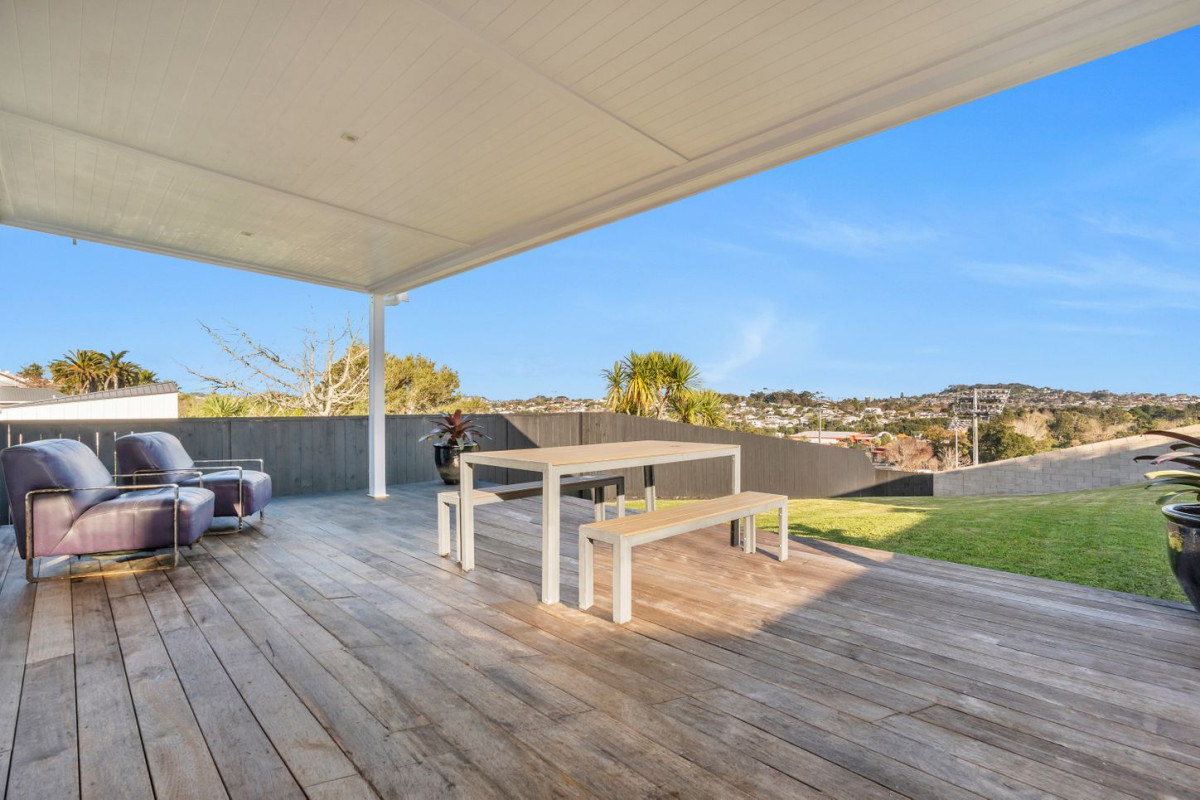 Owners Downsizing – Retirement Beckons, 522m2 section, Renovated 3 beds 2 baths house, 36 Old Mill Road, Grey Lynn, Auckland