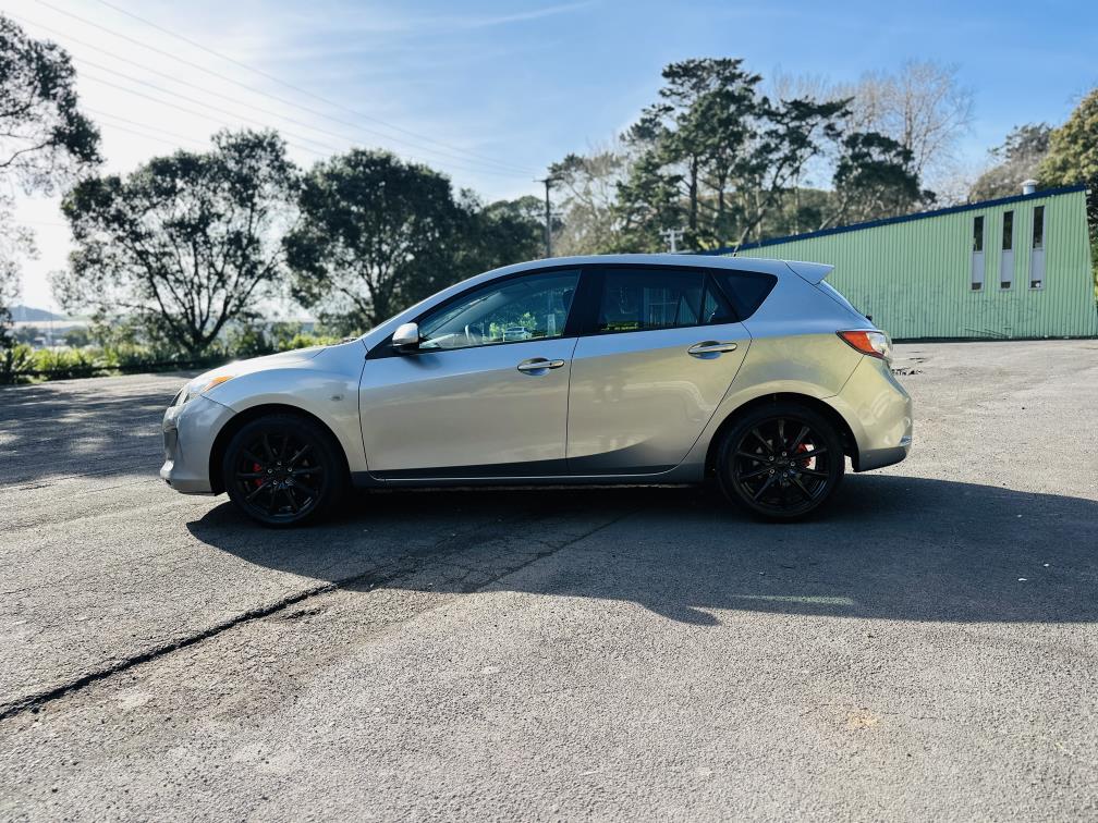 2012 Mazda Axela SPORTS !! STUNNING ALLOYS !! Hatchback Tiptronic, New Import, 1,500 cc, 11,287 km