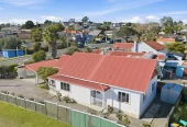 400m2 section, Renovated 3 beds 2 baths house with double carport, 33 View Road Henderson, Auckland