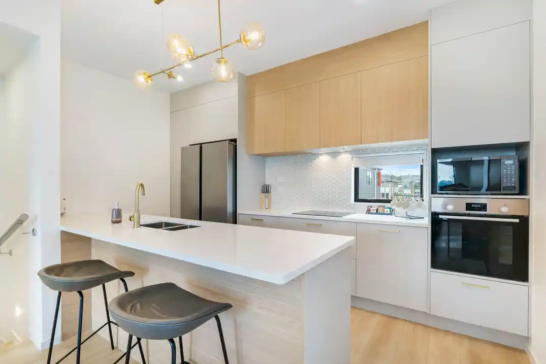 Parkside Living in an Exceptional Location, Brandnew 3 beds 2.5 baths home with garage, 1 bed 1 bath ground floor, 1 km to Ormiston Senior College, 41 Flat Bush School Road, Flat Bush, Auckland