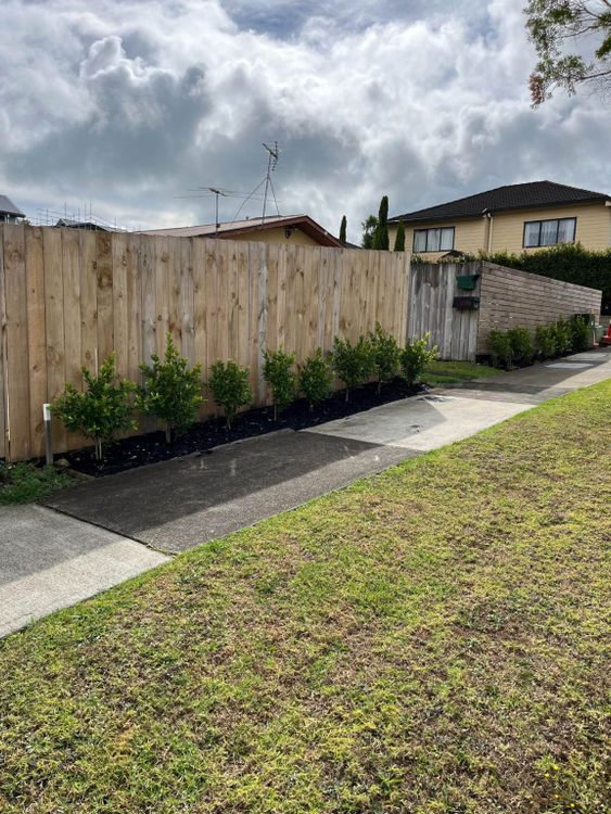 For rent, Pets considered on request, 2 beds 1 nath home, a fully fenced yard with a small private garden, a handy storage room, and car park, available 15th August, 1/31 Abercrombie Street, Howick, Auckland