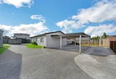 Standalone 4 beds 1 bath house with double carport, Positioned close to Bruce Pulman Park and Southgate Shopping Centre, 2/161 Old Wairoa Road Papakura, Auckland