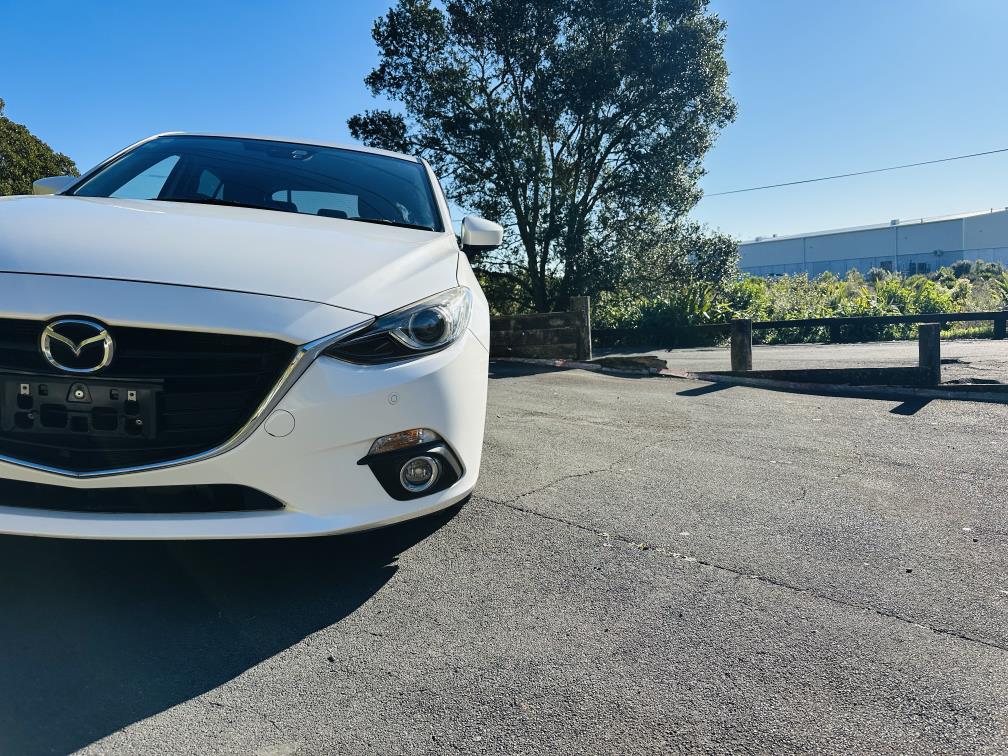2014 Mazda Axela SPORTS !! HIGH SPEC !! Hatchback Tiptronic, 5 seats, New Import, Petrol, 1,500 cc, 31,843 km