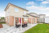 For rent, Pet-Friendly,  1 x pet allowed (subject to owner approval), 3 beds 1 bath house with garage, Available from 10th August, 11 Charta Place, Sunnyvale, Auckland