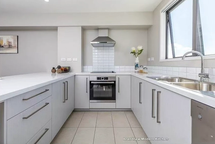 Double Grammar school zone, Home and income, 2 beds + office/ shop space 2.5 baths home with 2 car parks, One title, two addresses: 5/150 Symonds Street & 5/1 Glenside Crescent, Dual-access design with separate residential and commercial entrances, Ground-floor commercial space (approx. 40sqm) with street frontage, zoned for Auckland Grammar and Auckland Girls Grammar school, 5/1 Glenside Crescent Eden Terrace, Auckland