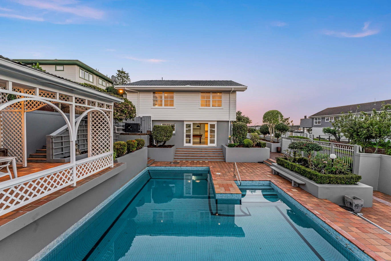 981m2 section, 404m2 character 5 beds 3 baths grand residence with triple garage, swimming pool, Beautifully landscaped gardens, 9 Worcester Road Meadowbank, Auckland
