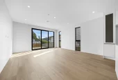 2 kitchens, 6 beds (2 ensuites) 4.5 baths house with garage and 1 bed granny, 65 Rashni Road Flat Bush, Auckland