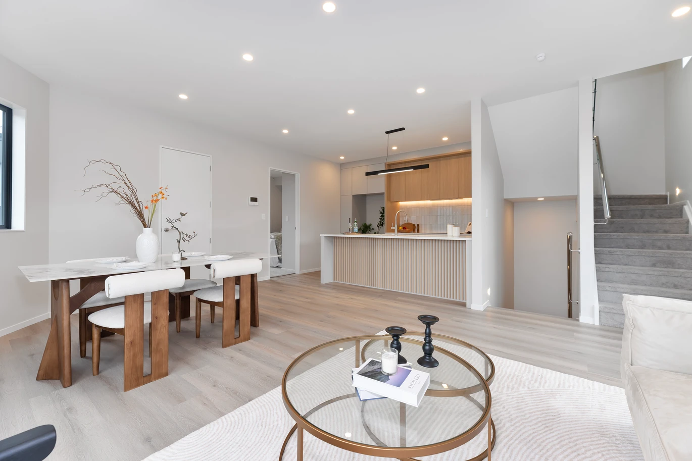 179m2 Brandnew standalone 4 beds (3 ensuites) 4 baths home with garage, 30B Tomintoul Place Highland Park, Auckland