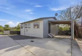 Green Bay High school zone, Renovated 3 beds 1 bath house with carport, ALL CONJUNCTIONALS WELCOME, so agents, bring your buyers, 2/38 Leo Street Glen Eden, Auckland
