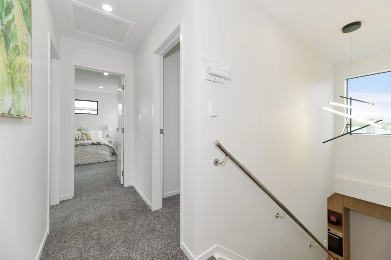 152m2 Brandnew standalone 4 beds (2 ensuites) 3.5 baths home with garage, 1 ensuite ground floor, approximately 1.2km from Blockhouse Bay Village, move-in ready. Agents: bring your buyers! Conjunctionals welcome, 18D Geneva Place Blockhouse Bay, Auckland