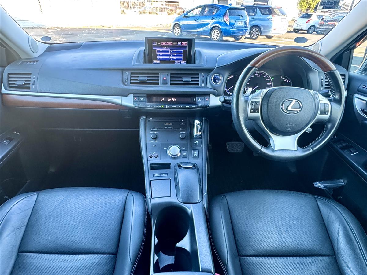 2013 Lexus CT 200h Hybrid Ver L Full Leather Seats Hatchback Automatic,5 seats, Black, 1,800 cc, 149,100 km