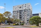 53m2 2 bedrooms, 1 bathroom freehold apartment, Opposite Manukau Train Station, 2-minutes walk to Westfield Manukau, Elevated scenic view, move-in ready, 707/17 Putney Way, Manukau, Auckland