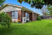 651m2 section, 200m2 Brick and tile 3 beds 2 baths house with double garage, 36 Frank Evans Place Henderson, Auckland