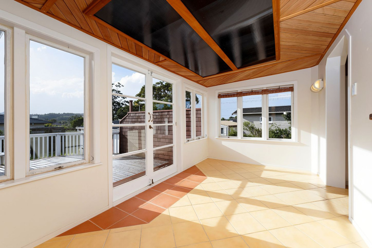 828m2 section, Brick and tile 3 beds 2 baths house with double garage, 27 Metcalfe Road, Ranui, Auckland