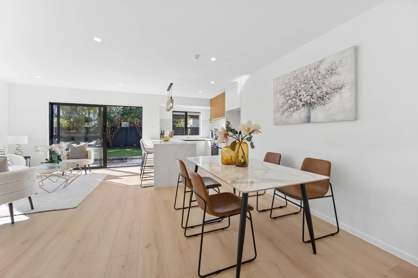 Standalone Brick and tile 2 beds 1 bath home with garage, 3/43 Alverston Street Waterview, Auckland