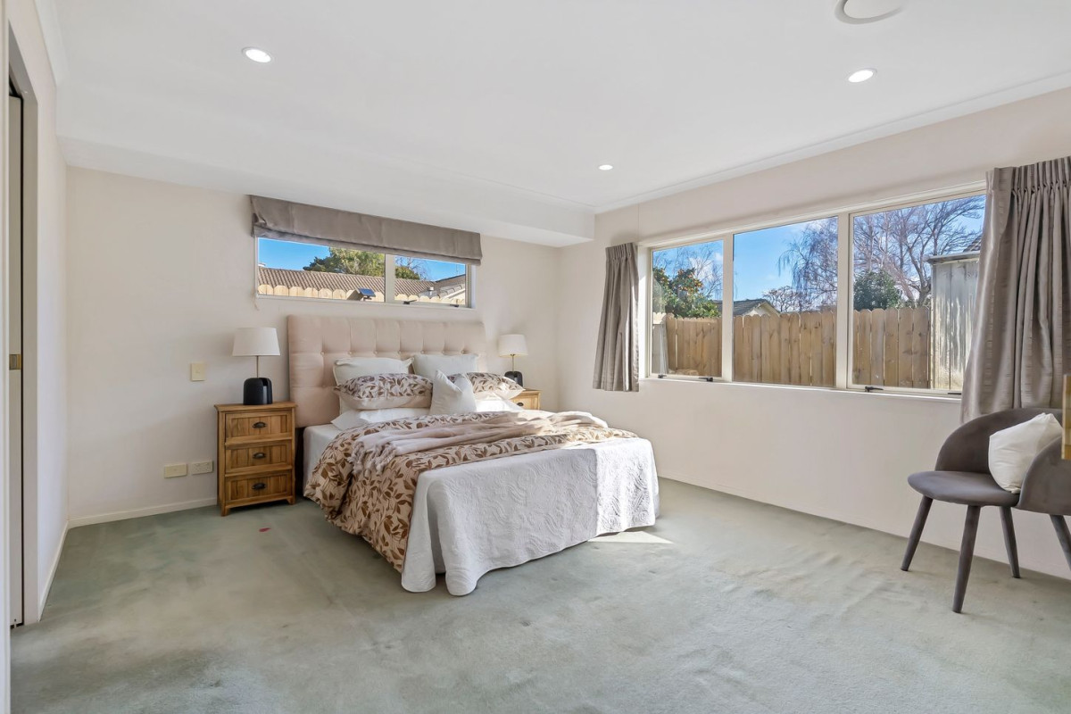 Selling to Settle in Australia, 514m2 section, Brick and tile 3 beds 1 bath house with double garage, 13 Montilla Place, Manurewa, Auckland