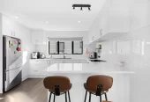 Motivated owner – Urgent Sale, 2 beds 1.5 baths home with garage and 1 Extra parking, Freehold End Unit/ 3x Backyard/ No Body Corp, 8/45 Dale Crescent Pakuranga, Auckland