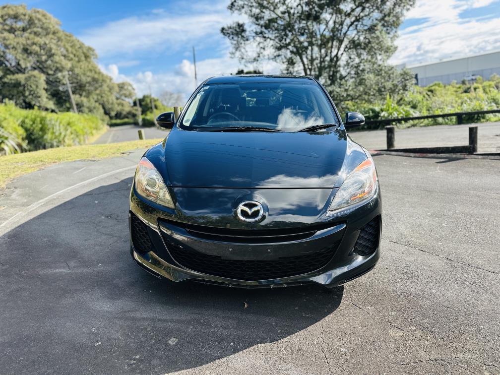 2012 Mazda Axela SPORTS !! STUNNING ALLOYS !! Hatchback Tiptronic, 5 seats, Black, New Import, Petrol, 1,500 cc, 88,776 km,
