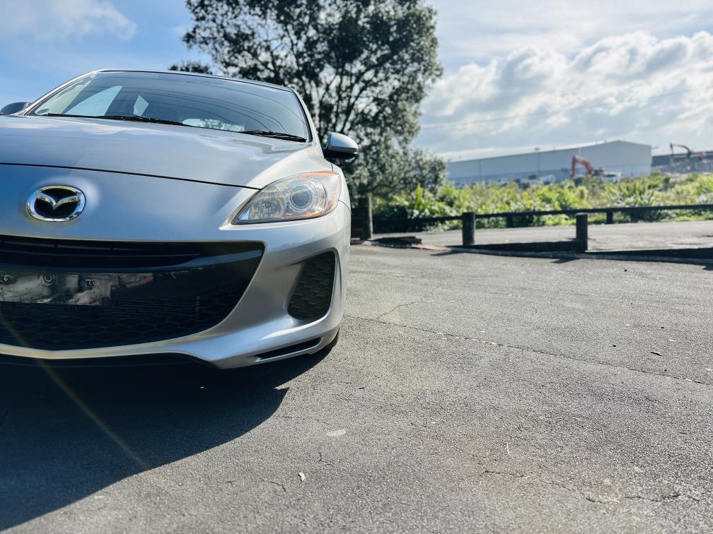 2012 Mazda Axela SPORTS !! STUNNING ALLOYS !! Hatchback Tiptronic, New Import, 1,500 cc, 11,287 km