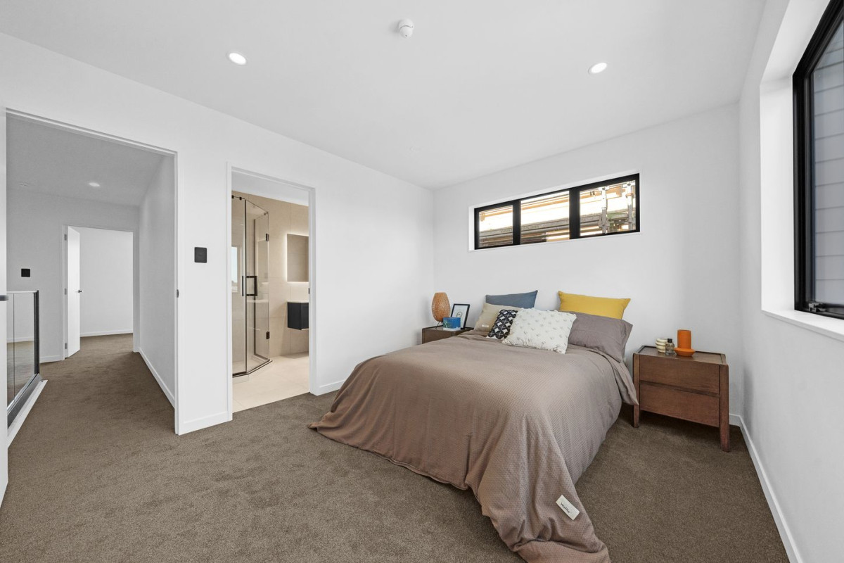 170m2 Brandnew 5 beds (2 ensuites) 3.5 baths home with 2 car parks, 174-180 Bremner Road, Karaka, Auckland