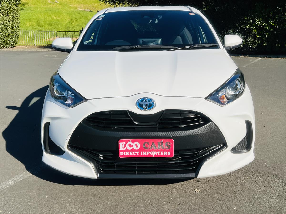 2021 Toyota Yaris HYBRID CRUISE CONTROL SMART KEY Hatchback Automatic, 5 seats, Hybrid, Petrol, 1,500 cc, 32,708 km