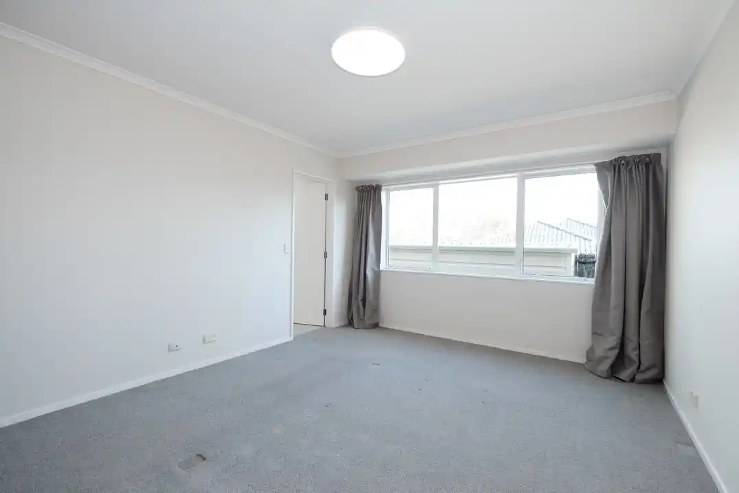 For rent, 3 beds 2 baths house with double garage, Available from 9th July, 2/6 Keenagh Rise, Dannemora, Auckland