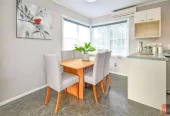 For rent, 3 beds 1 bath house with carport, Available from 16th August, 431A Great South Road, Opaheke, Auckland