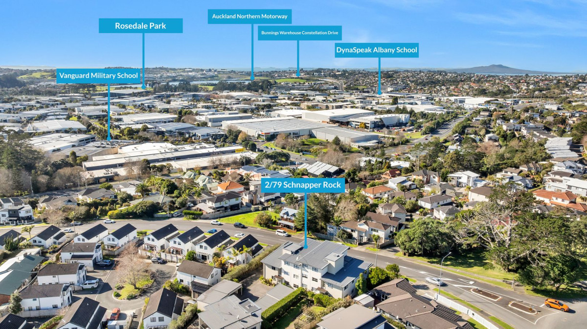 Vendors Moving North after 12 Years of Easy Living, 65m2 2 beds 1.5 baths apartment with carport, Located a mere 1km from the motorway on-ramp, 2/79 Schnapper Rock Road, Schnapper Rock, Auckland
