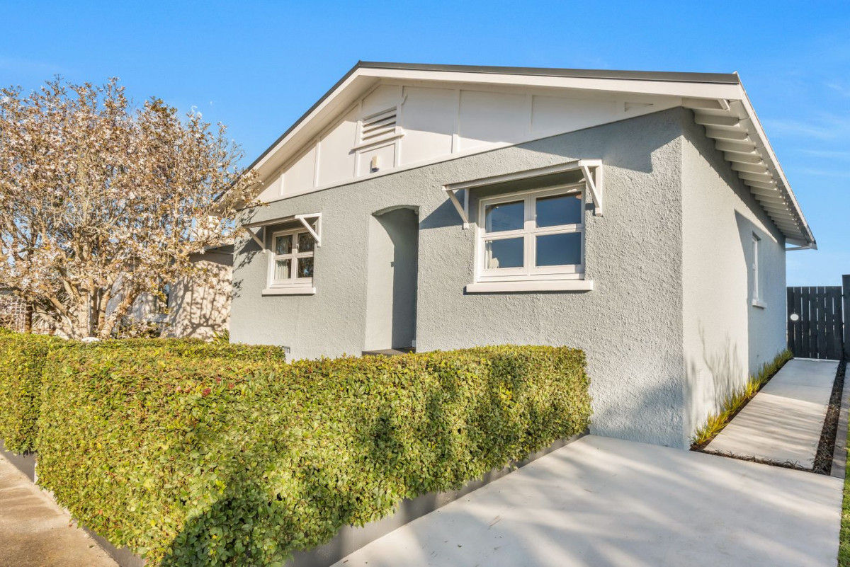 Owners Downsizing – Retirement Beckons, 522m2 section, Renovated 3 beds 2 baths house, 36 Old Mill Road, Grey Lynn, Auckland