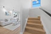2 kitchens, 6 beds (4 ensuites) 5.5 baths house with double garage and 2 beds granny, 39 Park Green Avenue, Karaka, Auckland