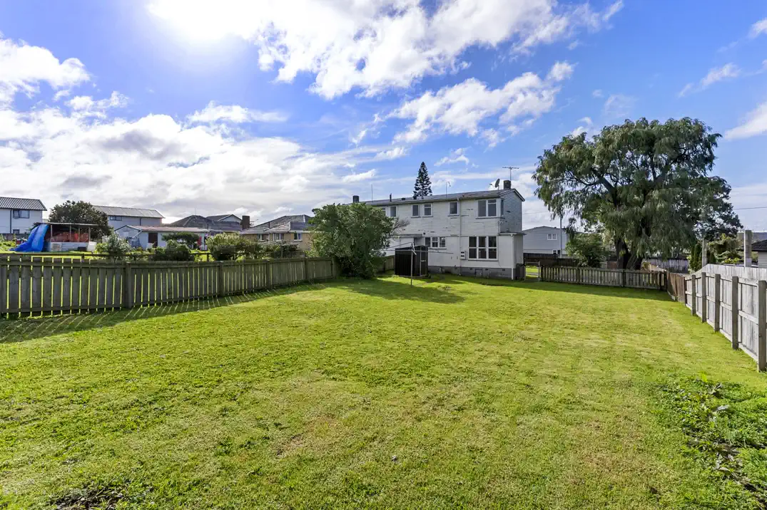1621m2 section, One title. Two homes (2 x 3 beds 1 bath home), 33 Forbes Road, Favona, Auckland