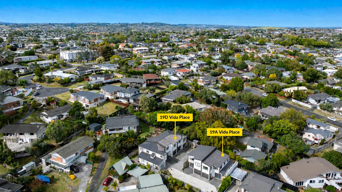 3 beds 2.5 baths home with garage, zoned for Howick Primary School, Howick Intermediate School, and Pakuranga College, 19A & D Vida Place Howick, Auckland