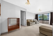 Once for around 41 years, Auction RESERVE SET $500,000, Standalone 3 beds 1 bath house with garage, The owners are ready to move on, 2/36 York Road Papatoetoe, Auckland