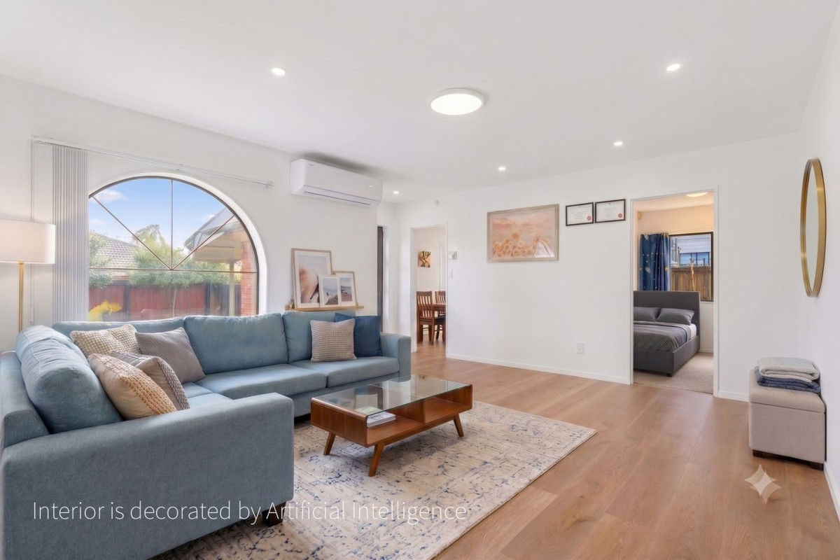120m2 Brick and tile 3 beds 1 bath house with garage, 2/16 Ultima Place, Clover Park, Auckland